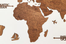 Φόρτωση εικόνας στο εργαλείο προβολής Συλλογής, Ξύλινος παγκόσμιος χάρτης τοίχου ΚΑΣΤΑΝΙΑ - (115 x 65) / Με αγγλικά ονόματα