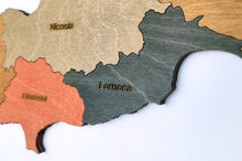 Φόρτωση εικόνας στο εργαλείο προβολής Συλλογής, Ξύλινος χάρτης Κύπρου δύο επιπέδων - 5 χρωμάτων
